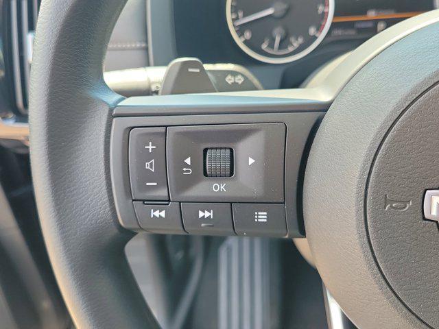 Photo of 2025 Super Black Nissan Pathfinder