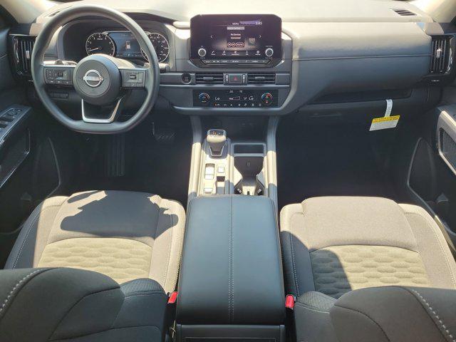 Photo of 2025 Super Black Nissan Pathfinder