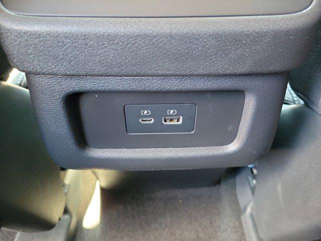 Photo of 2025 Super Black Nissan Pathfinder