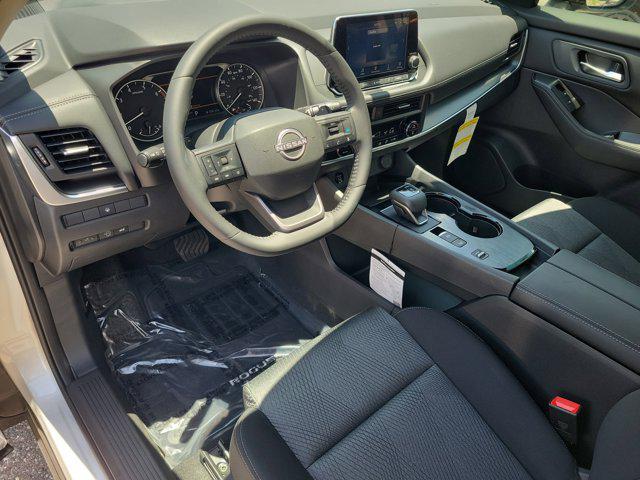Photo of 2025 Brilliant Silver Metallic Nissan Rogue