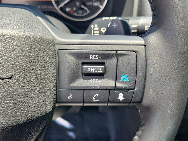 Photo of 2025 Brilliant Silver Metallic Nissan Rogue