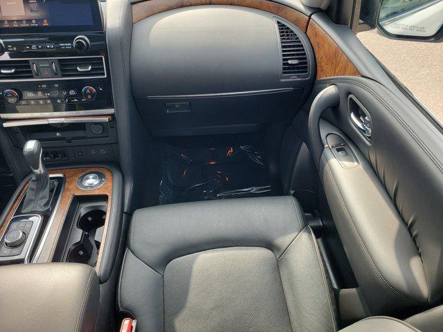 Photo of 2023 Aspen White Tricoat Nissan Armada