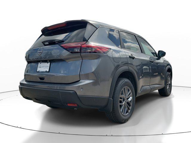 Photo of 2025 Gun Metallic Nissan Rogue