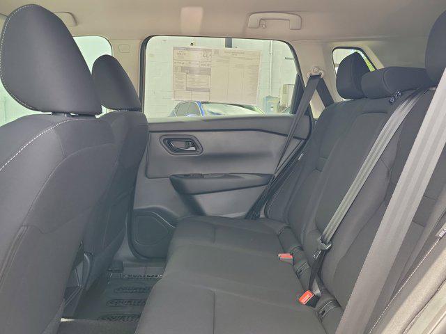 Photo of 2025 Gun Metallic Nissan Rogue