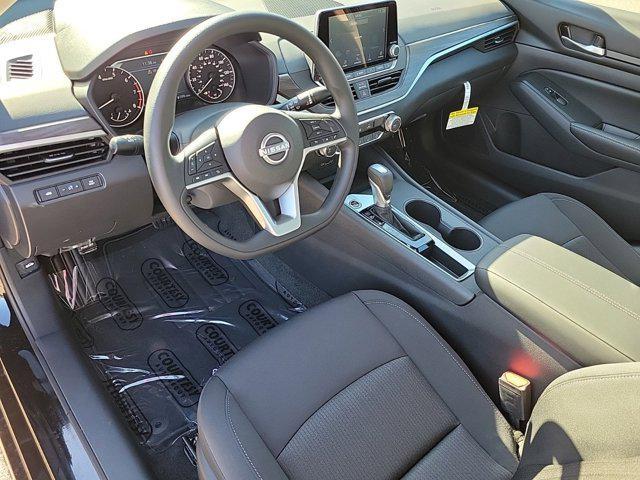 Photo of 2025 Super Black Nissan Altima