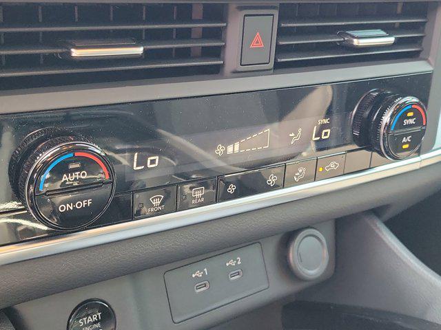 Photo of 2025 Gun Metallic Nissan Rogue
