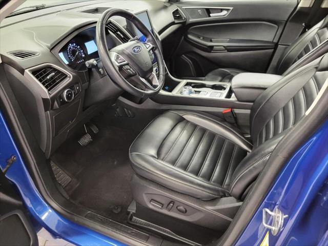 Photo of 2024 ATLAS BLUE Ford Edge