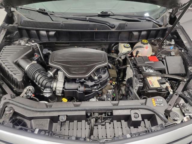 Photo of 2017 GRAY Cadillac XT5