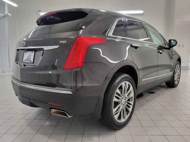 Photo of 2017 GRAY Cadillac XT5
