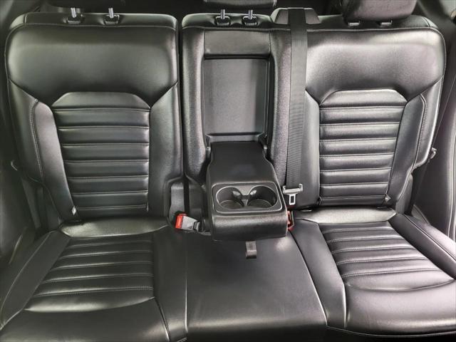 Photo of 2024 Agate Black Metallic Ford Edge