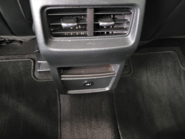 Photo of 2024 Agate Black Metallic Ford Edge