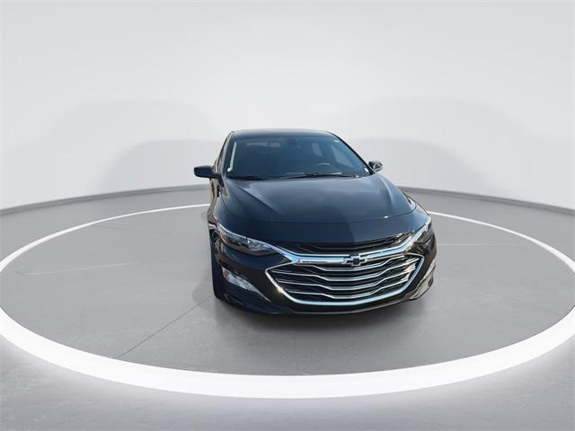Photo of 2022 Mosaic Black Metallic Chevrolet Malibu