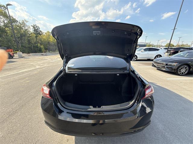 Photo of 2022 Mosaic Black Metallic Chevrolet Malibu