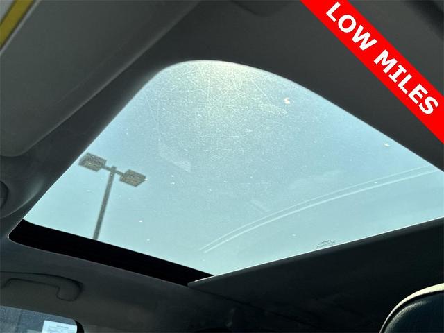 Photo of 2019 Granite Crystal Metallic Clearcoat Jeep Compass