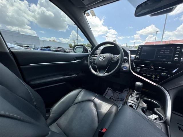 Photo of 2021 White Toyota Camry