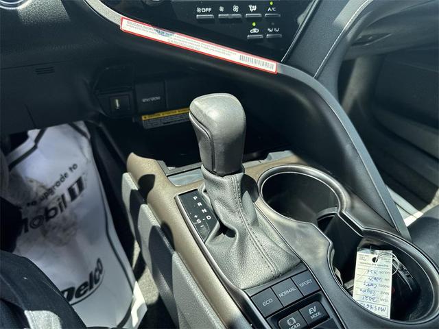 Photo of 2021 White Toyota Camry