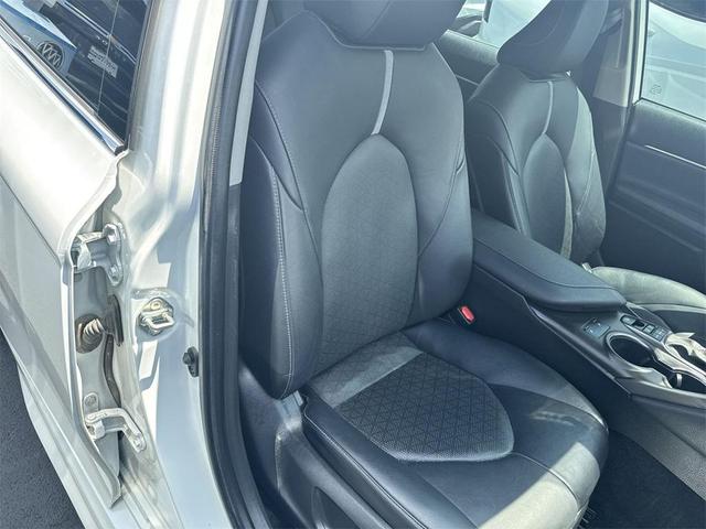 Photo of 2021 White Toyota Camry