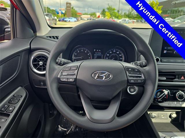 Photo of 2022 Pulse Red w/Black Roof Hyundai KONA
