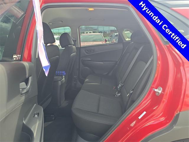 Photo of 2022 Pulse Red w/Black Roof Hyundai KONA