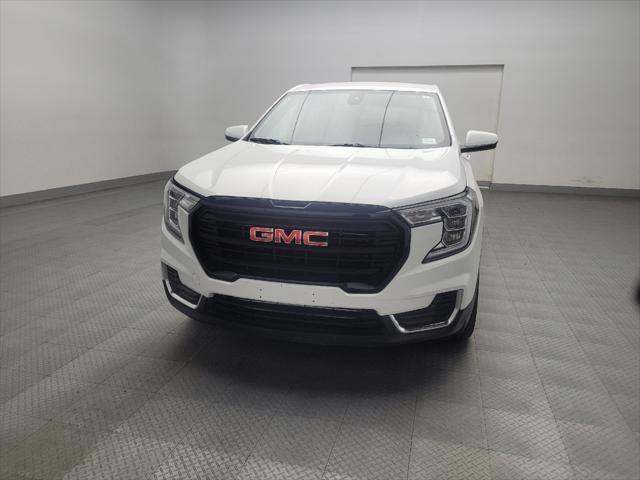 Photo of 2024 Summit White GMC Terrain