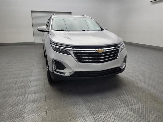 Photo of 2022 Silver Ice Metallic Chevrolet Equinox