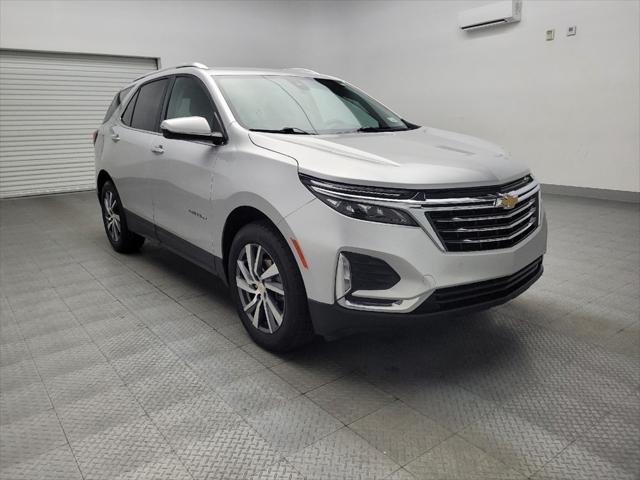 Photo of 2022 Silver Ice Metallic Chevrolet Equinox
