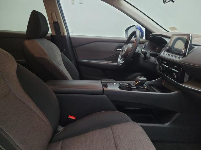 Photo of 2023 Caspian Blue Metallic Nissan Rogue