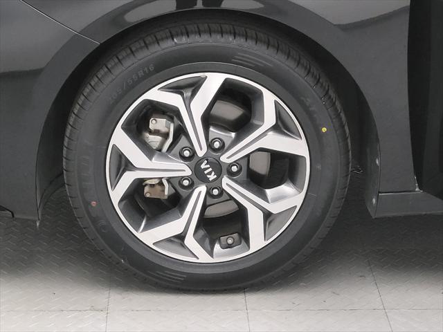 Photo of 2021 Aurora Black Kia Forte
