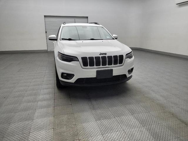 Photo of 2020 Bright White Clearcoat Jeep Cherokee