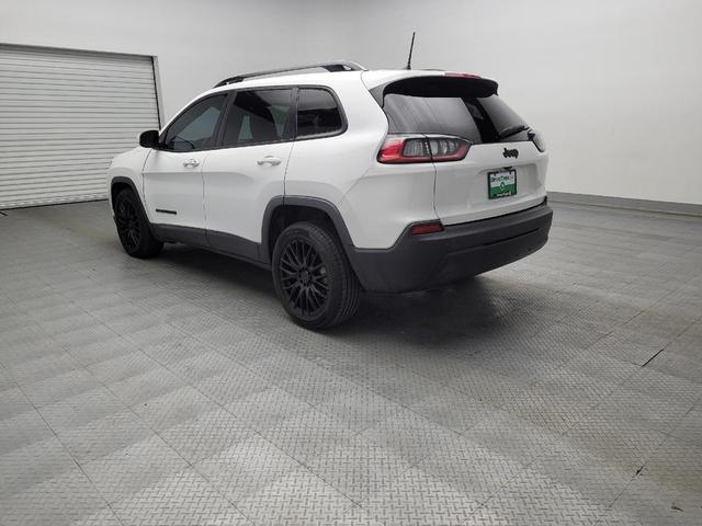 Photo of 2020 Bright White Clearcoat Jeep Cherokee