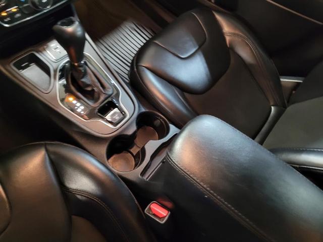 Photo of 2020 Bright White Clearcoat Jeep Cherokee