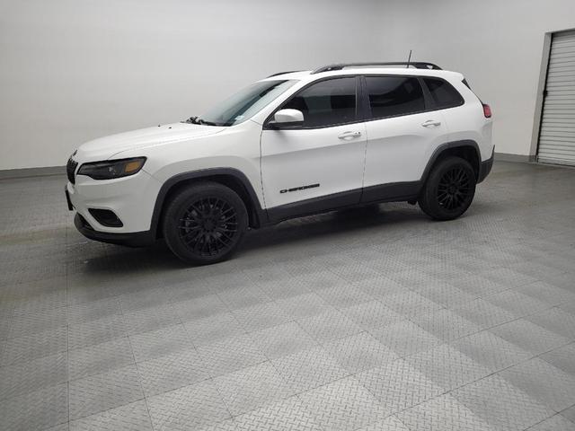 Photo of 2020 Bright White Clearcoat Jeep Cherokee