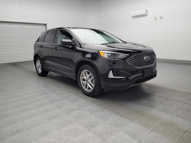 Photo of 2023 Agate Black Metallic Ford Edge
