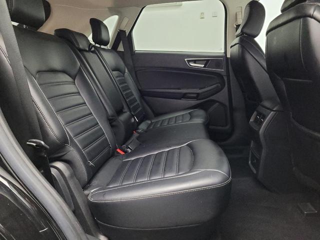 Photo of 2023 Agate Black Metallic Ford Edge