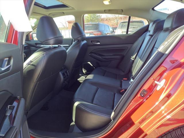Photo of 2023 Scarlet Ember Tintcoat Nissan Altima