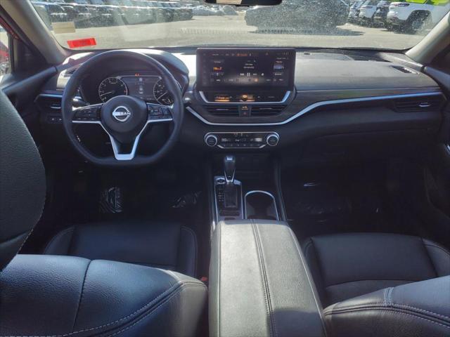 Photo of 2023 Scarlet Ember Tintcoat Nissan Altima