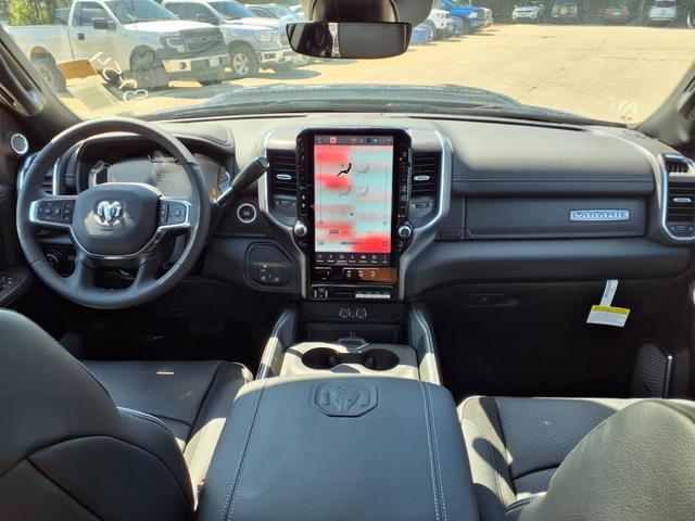 Photo of 2025 Diamond Black Crystal Pearlcoat RAM 2500