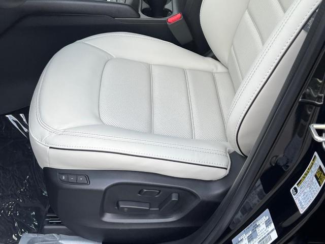 Photo of 2025 Jet Black Mazda CX-5
