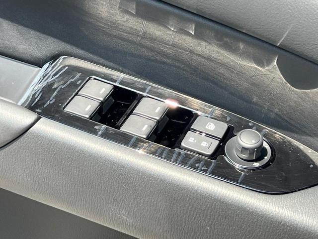 Photo of 2025 Quartz Metallic Mazda CX-5