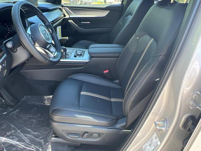 Photo of 2025 Platinum Mazda CX-90