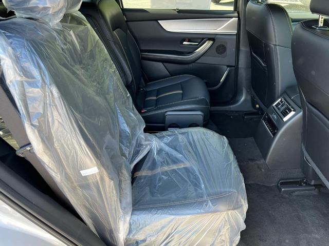 Photo of 2025 Platinum Mazda CX-90