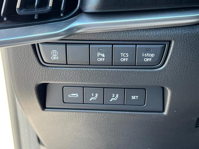 Photo of 2025 Platinum Mazda CX-90