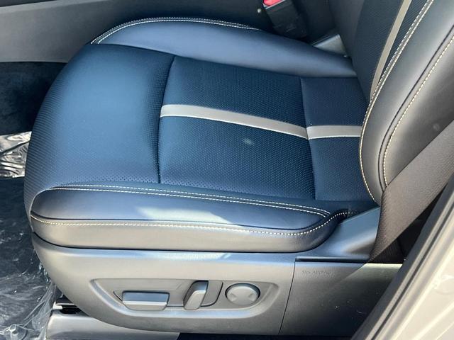 Photo of 2025 Platinum Mazda CX-90