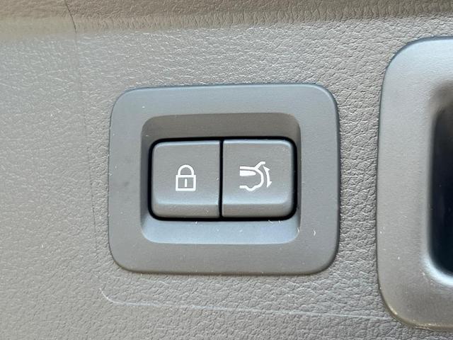 Photo of 2025 Machine Gray Mazda CX-50 Hybrid