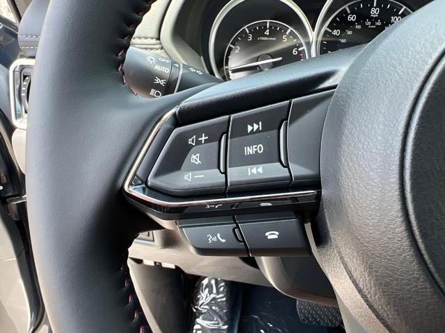 Photo of 2025 Gray Metallic Mazda CX-5