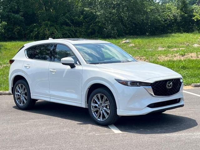Photo of 2025 White Metallic Mazda CX-5