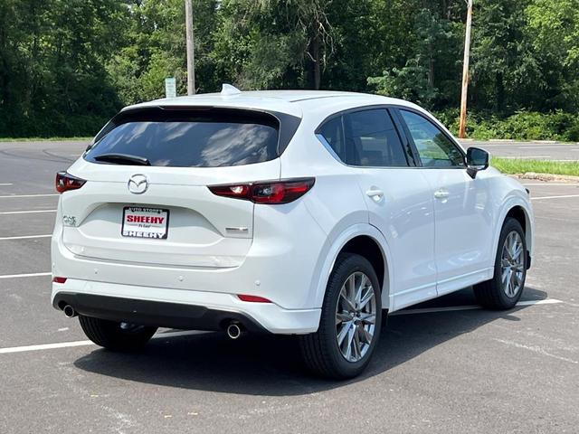 Photo of 2025 White Metallic Mazda CX-5