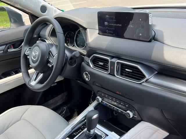 Photo of 2025 White Metallic Mazda CX-5