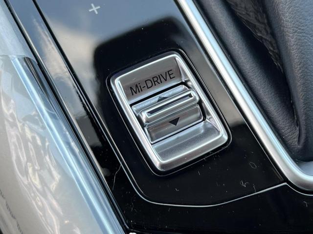 Photo of 2025 White Metallic Mazda CX-5