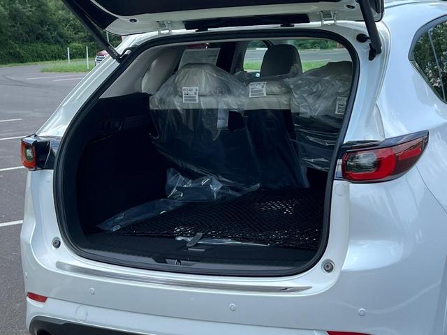 Photo of 2025 White Metallic Mazda CX-5